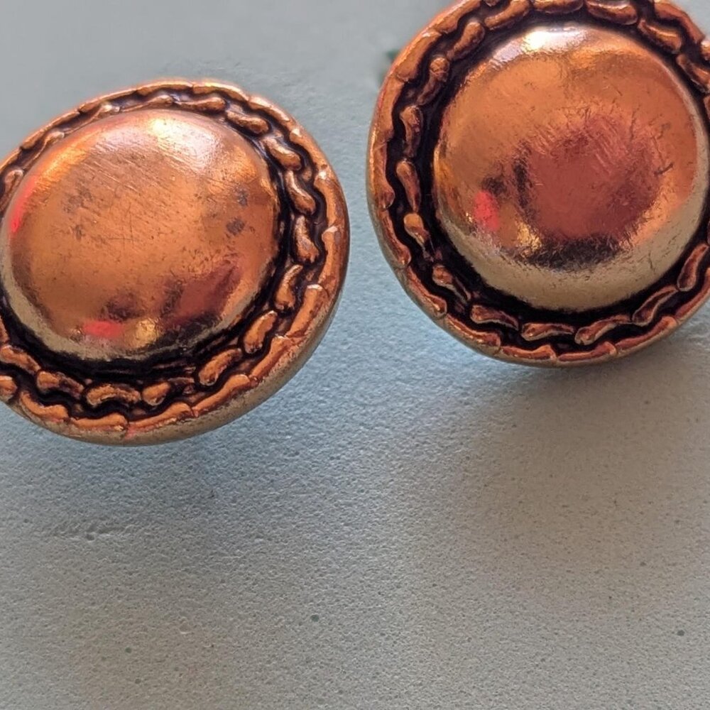 Vintage Gold Button Stud Earrings - Retro Clip-On Earrings for Women - Classic